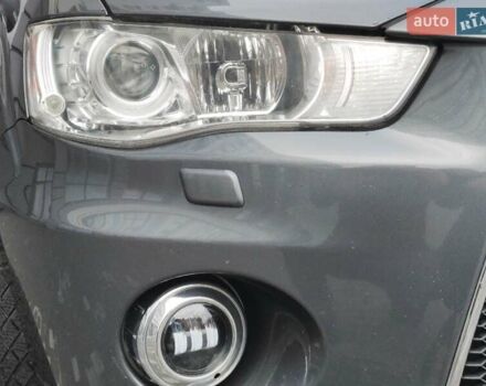 Сірий Міцубісі Аутлендер, об'ємом двигуна 2.2 л та пробігом 216 тис. км за 11250 $, фото 43 на Automoto.ua
