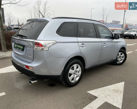 Сірий Міцубісі Аутлендер, об'ємом двигуна 2.4 л та пробігом 228 тис. км за 12000 $, фото 7 на Automoto.ua