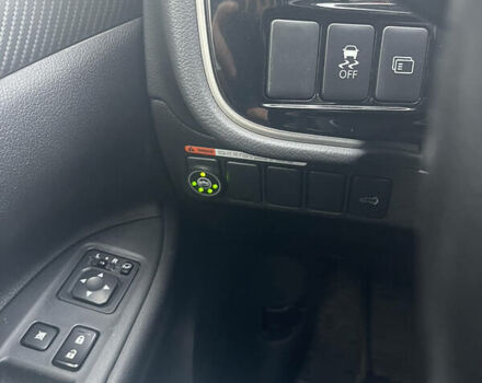 Сірий Міцубісі Аутлендер, об'ємом двигуна 2.4 л та пробігом 135 тис. км за 13500 $, фото 12 на Automoto.ua