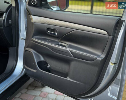 Серый Мицубиси Аутлендер, объемом двигателя 2.2 л и пробегом 189 тыс. км за 12800 $, фото 40 на Automoto.ua