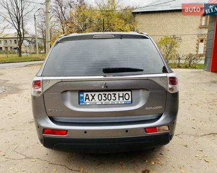 Сірий Міцубісі Аутлендер, об'ємом двигуна 2.36 л та пробігом 135 тис. км за 11500 $, фото 7 на Automoto.ua