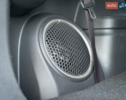 Серый Мицубиси Аутлендер, объемом двигателя 2.2 л и пробегом 189 тыс. км за 12800 $, фото 60 на Automoto.ua