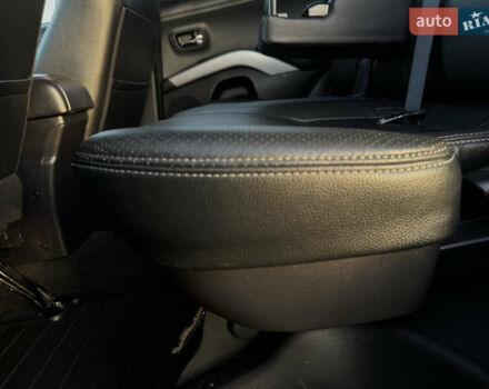 Серый Мицубиси Аутлендер, объемом двигателя 2.2 л и пробегом 171 тыс. км за 12700 $, фото 89 на Automoto.ua