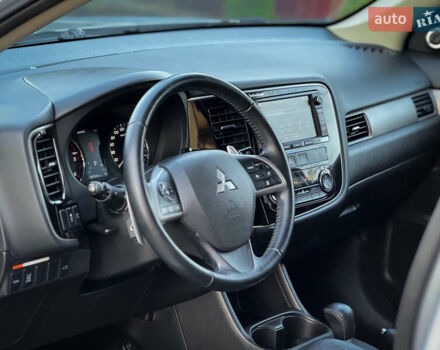 Серый Мицубиси Аутлендер, объемом двигателя 2.2 л и пробегом 189 тыс. км за 12800 $, фото 31 на Automoto.ua