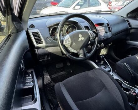 Серый Мицубиси Аутлендер, объемом двигателя 2.4 л и пробегом 239 тыс. км за 11700 $, фото 9 на Automoto.ua