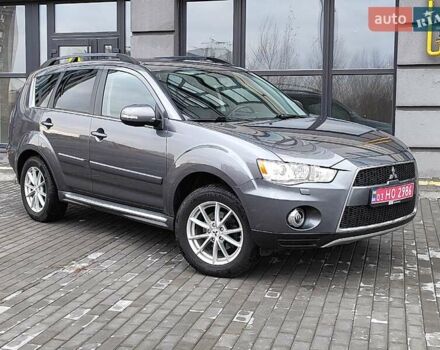 Сірий Міцубісі Аутлендер, об'ємом двигуна 2.2 л та пробігом 216 тис. км за 11250 $, фото 1 на Automoto.ua