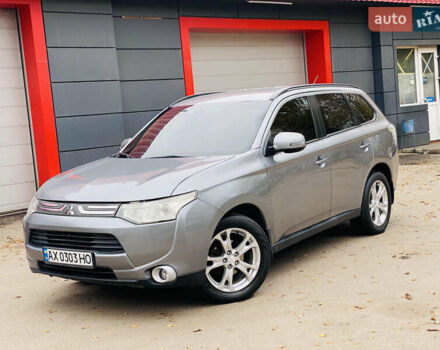Сірий Міцубісі Аутлендер, об'ємом двигуна 2.36 л та пробігом 135 тис. км за 11500 $, фото 12 на Automoto.ua