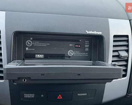 Сірий Міцубісі Аутлендер, об'ємом двигуна 2.2 л та пробігом 280 тис. км за 11100 $, фото 33 на Automoto.ua