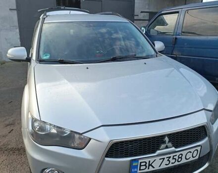 Мицубиси Аутлендер 2012 в Стрые на Automoto.ua Серый Мицубиси Аутлендер, объемом двигателя 2.3 л и пробегом 246 тыс. км за 12200 $, фото 3 на Automoto.ua