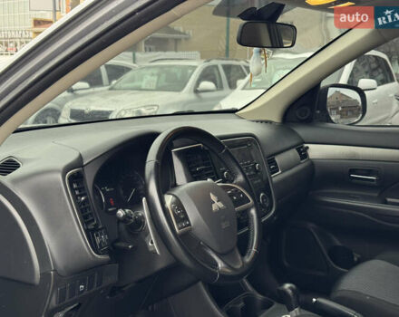 Серый Мицубиси Аутлендер, объемом двигателя 2.2 л и пробегом 190 тыс. км за 10800 $, фото 22 на Automoto.ua