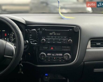 Мицубиси Аутлендер 2012 в Днепре (Днепропетровске) на Automoto.ua Серый Мицубиси Аутлендер, объемом двигателя 2 л и пробегом 216 тыс. км за 11700 $, фото 16 на Automoto.ua