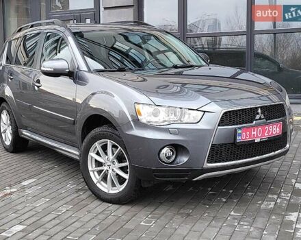 Сірий Міцубісі Аутлендер, об'ємом двигуна 2.2 л та пробігом 216 тис. км за 11250 $, фото 3 на Automoto.ua