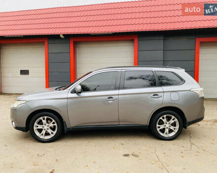 Сірий Міцубісі Аутлендер, об'ємом двигуна 2.36 л та пробігом 135 тис. км за 11500 $, фото 4 на Automoto.ua