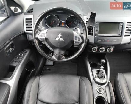 Сірий Міцубісі Аутлендер, об'ємом двигуна 2.2 л та пробігом 216 тис. км за 11250 $, фото 63 на Automoto.ua