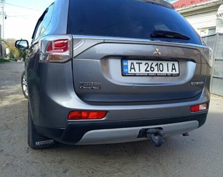 Серый Мицубиси Аутлендер, объемом двигателя 2.27 л и пробегом 240 тыс. км за 12150 $, фото 12 на Automoto.ua
