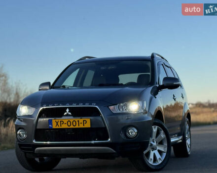 Серый Мицубиси Аутлендер, объемом двигателя 2.2 л и пробегом 171 тыс. км за 12700 $, фото 1 на Automoto.ua