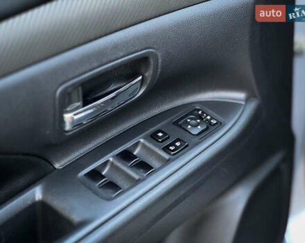 Серый Мицубиси Аутлендер, объемом двигателя 2.2 л и пробегом 189 тыс. км за 12800 $, фото 35 на Automoto.ua