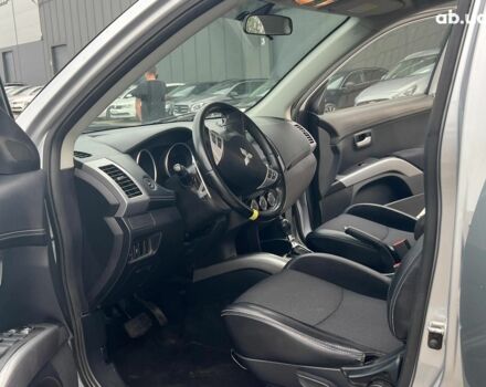 Мицубиси Аутлендер 2012 в Львове на Automoto.ua Серый Мицубиси Аутлендер, объемом двигателя 2.2 л и пробегом 169 тыс. км за 14500 $, фото 18 на Automoto.ua