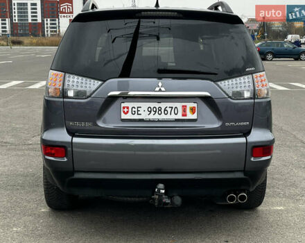 Серый Мицубиси Аутлендер, объемом двигателя 2.2 л и пробегом 206 тыс. км за 11999 $, фото 5 на Automoto.ua