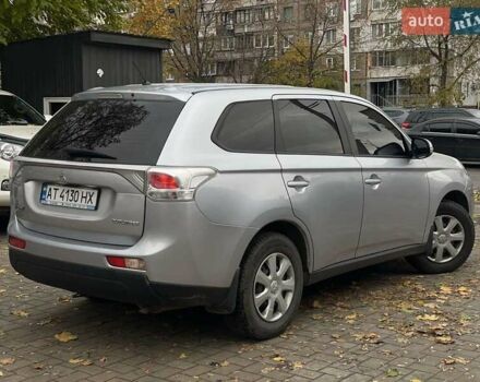 Мицубиси Аутлендер 2012 в Днепре (Днепропетровске) на Automoto.ua Серый Мицубиси Аутлендер, объемом двигателя 2 л и пробегом 216 тыс. км за 11700 $, фото 3 на Automoto.ua