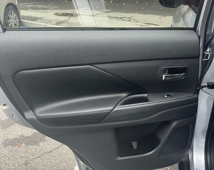 Сірий Міцубісі Аутлендер, об'ємом двигуна 2.4 л та пробігом 135 тис. км за 13500 $, фото 28 на Automoto.ua