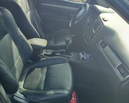 Серый Мицубиси Аутлендер, объемом двигателя 2.27 л и пробегом 240 тыс. км за 12150 $, фото 19 на Automoto.ua