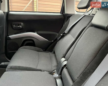 Серый Мицубиси Аутлендер, объемом двигателя 2.2 л и пробегом 186 тыс. км за 12350 $, фото 47 на Automoto.ua