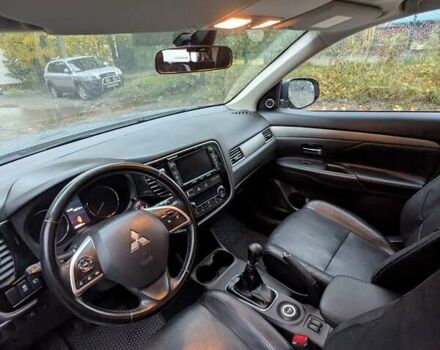 Серый Мицубиси Аутлендер, объемом двигателя 2.27 л и пробегом 232 тыс. км за 12500 $, фото 14 на Automoto.ua