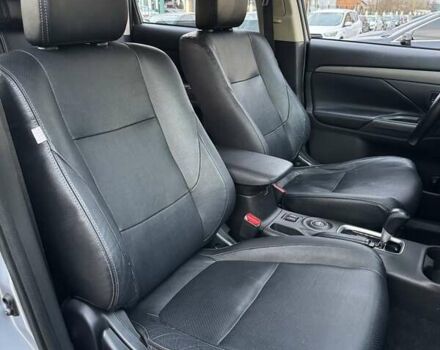 Серый Мицубиси Аутлендер, объемом двигателя 2.2 л и пробегом 190 тыс. км за 14950 $, фото 24 на Automoto.ua