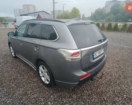 Серый Мицубиси Аутлендер, объемом двигателя 2.27 л и пробегом 232 тыс. км за 12500 $, фото 8 на Automoto.ua