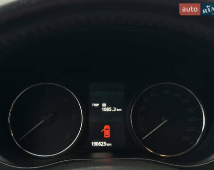 Серый Мицубиси Аутлендер, объемом двигателя 2.2 л и пробегом 190 тыс. км за 10800 $, фото 18 на Automoto.ua