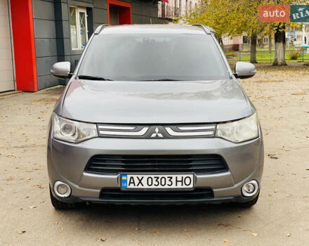 Сірий Міцубісі Аутлендер, об'ємом двигуна 2.36 л та пробігом 135 тис. км за 11500 $, фото 1 на Automoto.ua