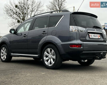 Серый Мицубиси Аутлендер, объемом двигателя 2.2 л и пробегом 206 тыс. км за 11999 $, фото 10 на Automoto.ua
