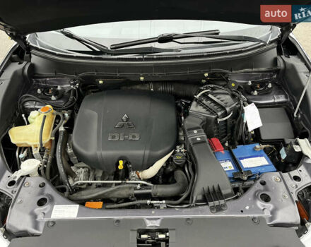 Серый Мицубиси Аутлендер, объемом двигателя 2.2 л и пробегом 206 тыс. км за 11999 $, фото 37 на Automoto.ua