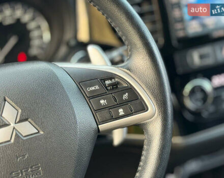 Серый Мицубиси Аутлендер, объемом двигателя 2.2 л и пробегом 188 тыс. км за 13500 $, фото 33 на Automoto.ua