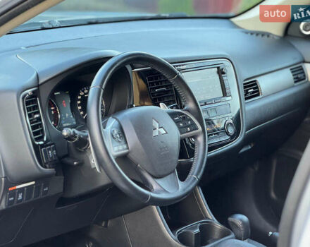Серый Мицубиси Аутлендер, объемом двигателя 2.2 л и пробегом 188 тыс. км за 13500 $, фото 54 на Automoto.ua