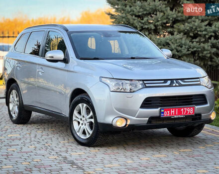 Серый Мицубиси Аутлендер, объемом двигателя 2.2 л и пробегом 189 тыс. км за 12800 $, фото 1 на Automoto.ua
