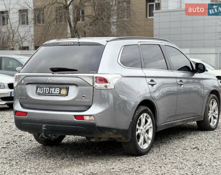 Серый Мицубиси Аутлендер, объемом двигателя 2.2 л и пробегом 190 тыс. км за 10800 $, фото 6 на Automoto.ua