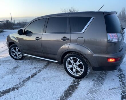 Серый Мицубиси Аутлендер, объемом двигателя 3 л и пробегом 220 тыс. км за 7700 $, фото 7 на Automoto.ua