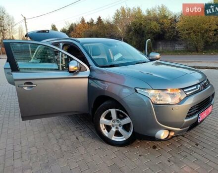 Серый Мицубиси Аутлендер, объемом двигателя 2.3 л и пробегом 250 тыс. км за 13999 $, фото 15 на Automoto.ua