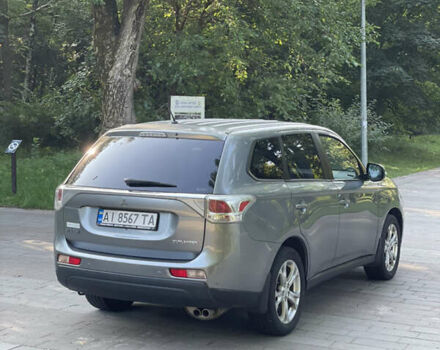 Серый Мицубиси Аутлендер, объемом двигателя 2.4 л и пробегом 150 тыс. км за 10750 $, фото 5 на Automoto.ua