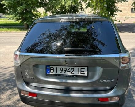 Сірий Міцубісі Аутлендер, об'ємом двигуна 2.4 л та пробігом 200 тис. км за 271 $, фото 1 на Automoto.ua
