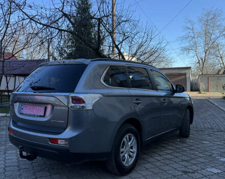 Серый Мицубиси Аутлендер, объемом двигателя 2.2 л и пробегом 200 тыс. км за 13200 $, фото 5 на Automoto.ua