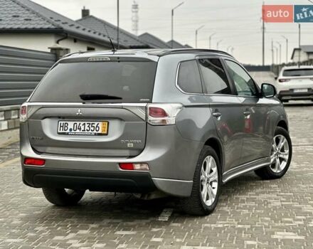 Сірий Міцубісі Аутлендер, об'ємом двигуна 2.3 л та пробігом 207 тис. км за 13700 $, фото 17 на Automoto.ua
