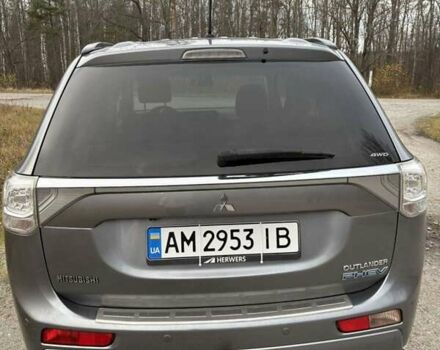 Серый Мицубиси Аутлендер, объемом двигателя 2 л и пробегом 280 тыс. км за 14500 $, фото 11 на Automoto.ua