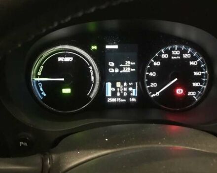 Міцубісі Аутлендер 2013 у Києві на Automoto.ua Сірий Міцубісі Аутлендер, об'ємом двигуна 2 л та пробігом 258 тис. км за 13700 $, фото 14 на Automoto.ua
