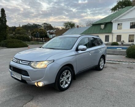 Серый Мицубиси Аутлендер, объемом двигателя 2.4 л и пробегом 199 тыс. км за 13200 $, фото 2 на Automoto.ua