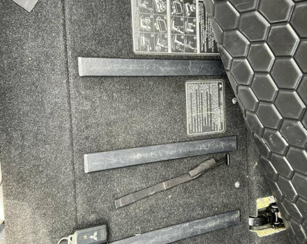 Серый Мицубиси Аутлендер, объемом двигателя 2.4 л и пробегом 278 тыс. км за 11300 $, фото 10 на Automoto.ua