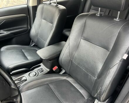 Серый Мицубиси Аутлендер, объемом двигателя 2.2 л и пробегом 239 тыс. км за 13800 $, фото 9 на Automoto.ua