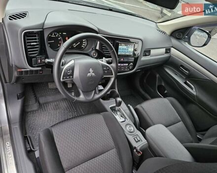 Серый Мицубиси Аутлендер, объемом двигателя 2.4 л и пробегом 72 тыс. км за 15900 $, фото 19 на Automoto.ua